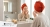 Turban-bambusowy-Uniwersalny-w-kolorze-cegła-założony-przez-kobietę-po-umyciu-włosów.jpg