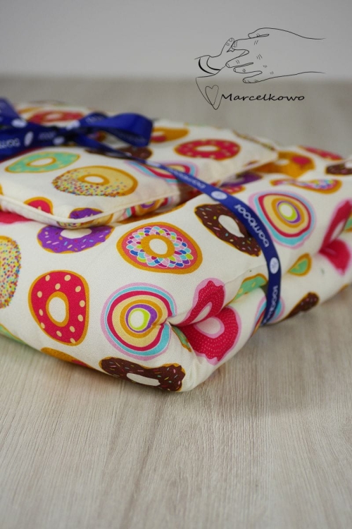 Pościel-bambusowa-z-wypelnieniem-kolorowa-Donuts-zbliżenie-na -print.JPG